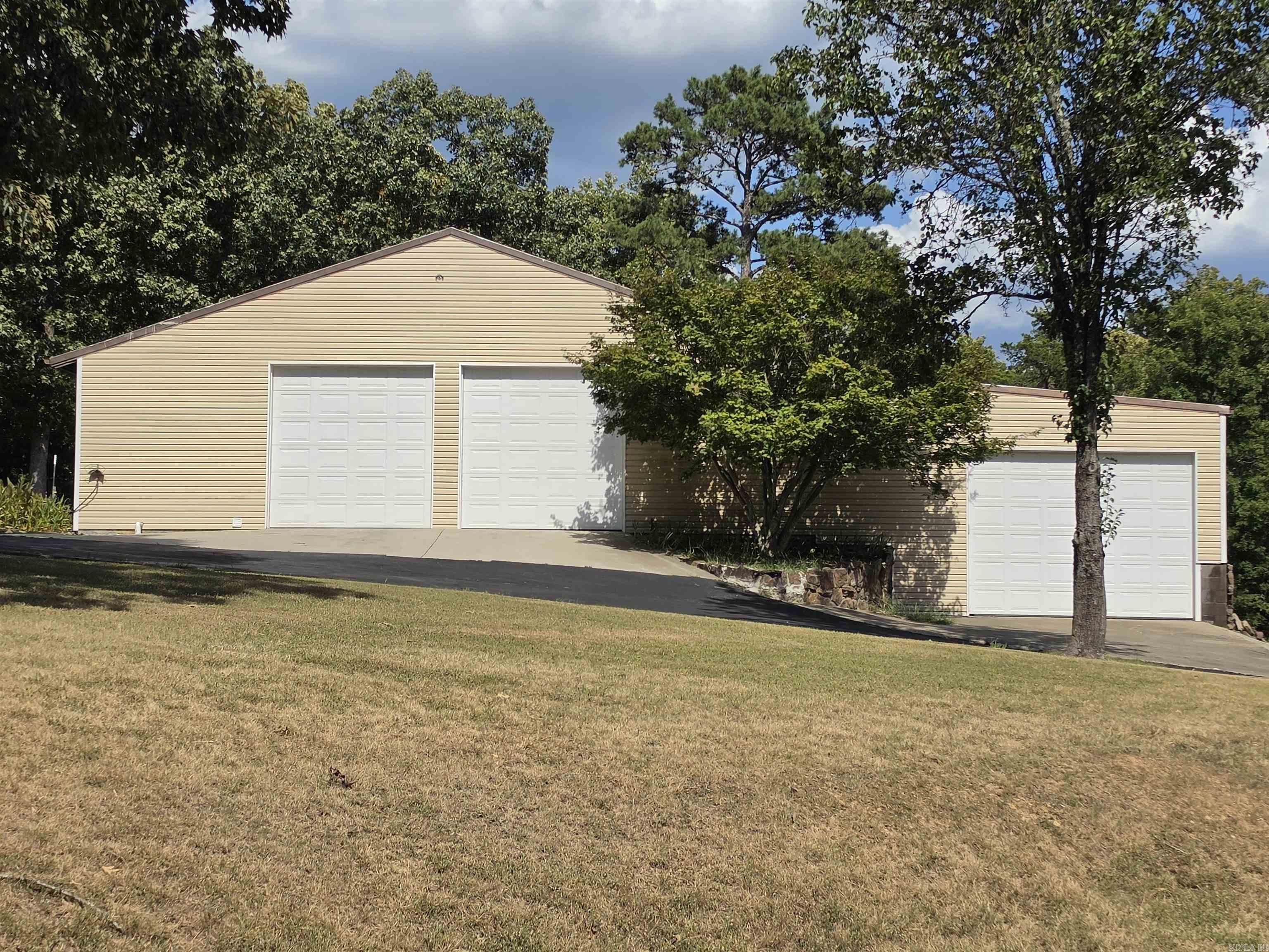Residential in Tumbling Shoals 5
