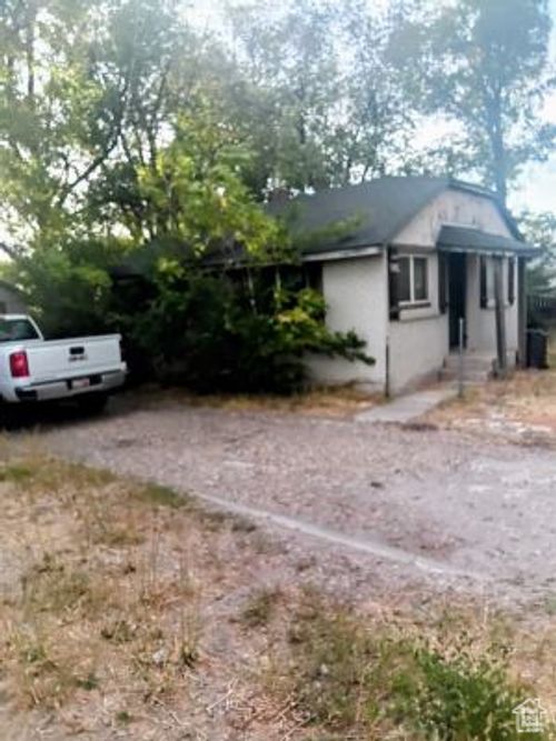 3310 S 4000 W, West Valley City, UT, 84120-2271 | Card Image