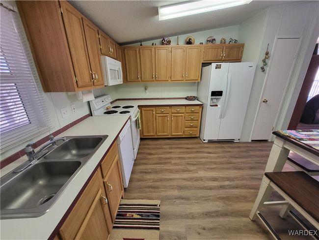 Kitchen | Image 23