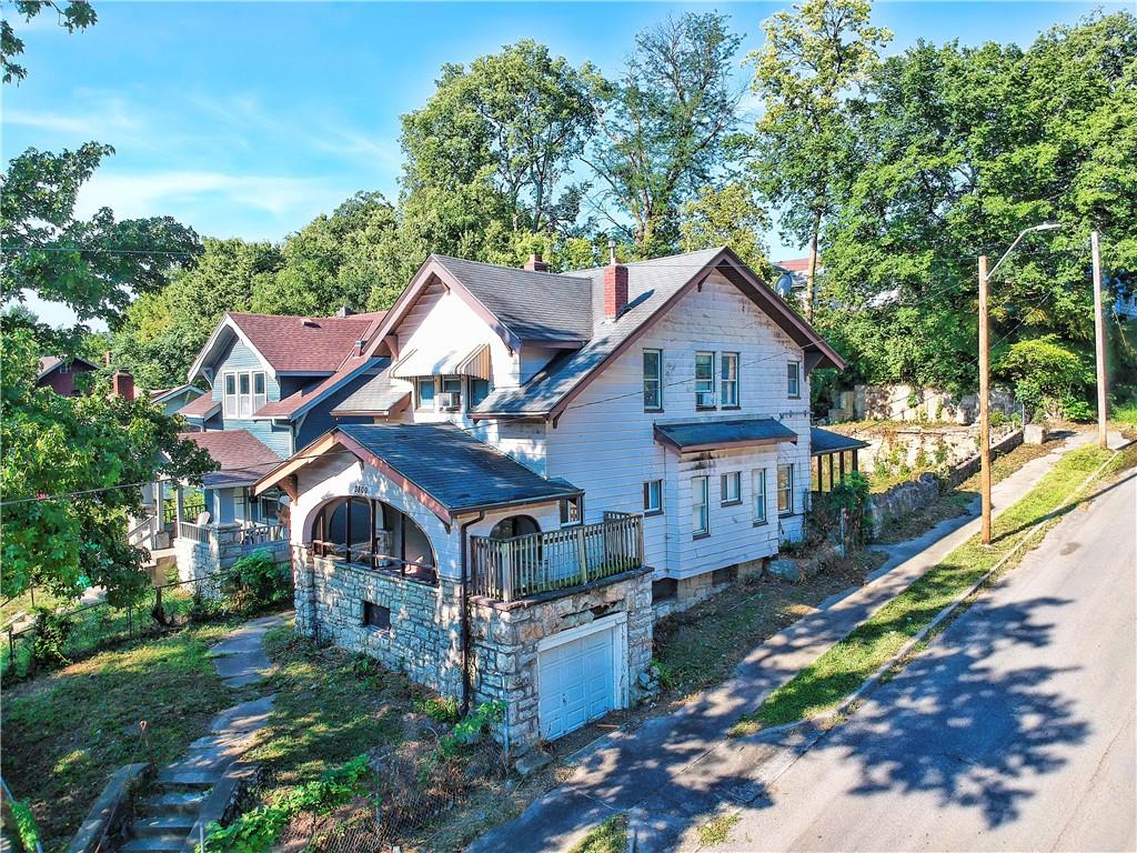 Chestnut Ave, Kansas City, MO 64128