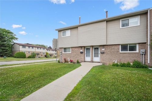 a-320 Bluevale St N, Waterloo, ON, N2J4G3 | Card Image