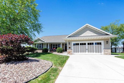 4233 Gaibrielles Gate Drive, HOWARD, WI, 54313 | Card Image