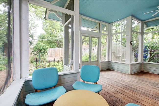 Screened back porch | Image 34