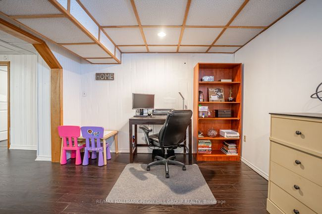 9 Oriole Crt, House other with 3 bedrooms, 2 bathrooms and 4 parking in Barrie ON | Image 15