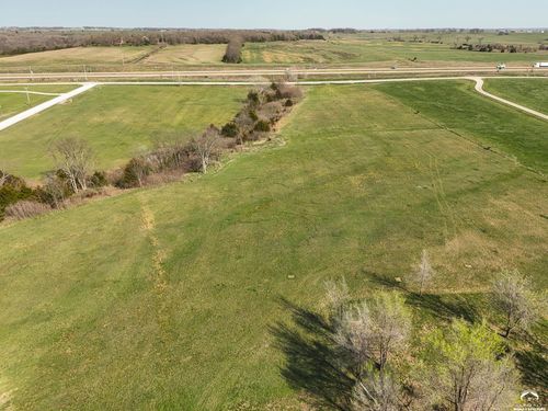 RDP2 N 400 Rd, Baldwin City, KS, 66006 | Card Image