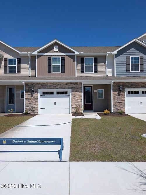 87 Commons View Dr, Hampstead, NC, 28443-1047 | Card Image