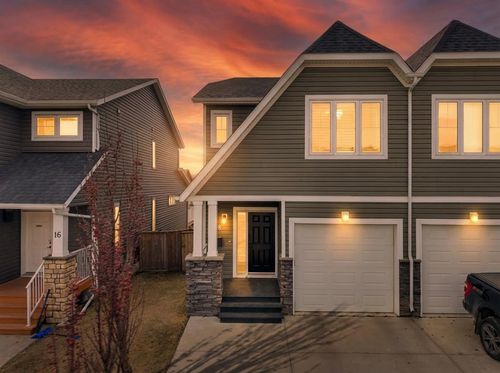 18 Shaw Close, Red Deer, AB, T4R0L3 | Card Image
