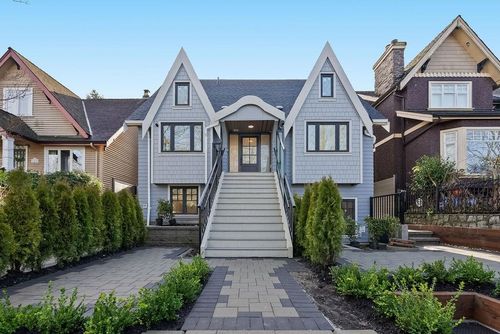 2544 Grant St, Vancouver, BC, V5K3G7 | Card Image