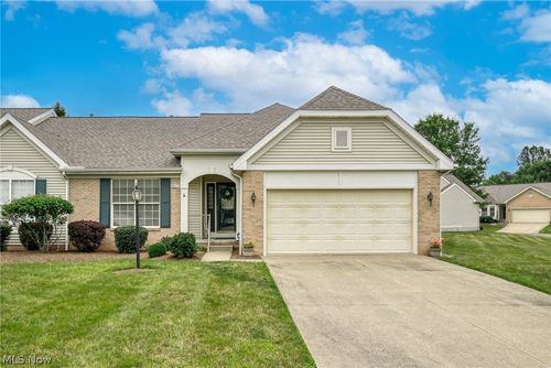 1827 Southpointe Cir Ne, Canton, OH, 44714-1185 | Card Image