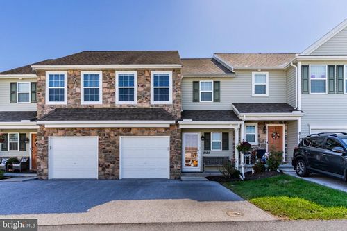 8125 Lenker Dr, HARRISBURG, PA, 17112-8506 | Card Image