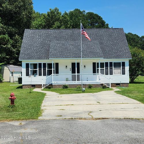 612 Felton Pl, Rich Square, NC, 27869-9526 | Card Image