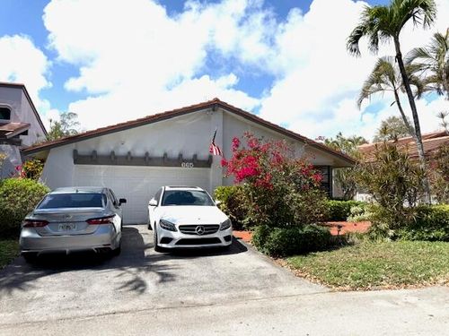 665 Deer Creek Hollows Cir, Deerfield Beach, FL, 33442-3716 | Card Image