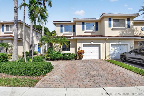 2785 S Evergreen Cir, Boynton Beach, FL, 33426-8657 | Card Image
