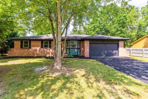 69 Ridgewood Dr Sw, Etna, OH, 43062-8315 | Card Image