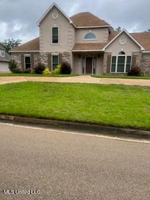 1526 Countrywood Drive, Jackson, MS, 39212 | Card Image