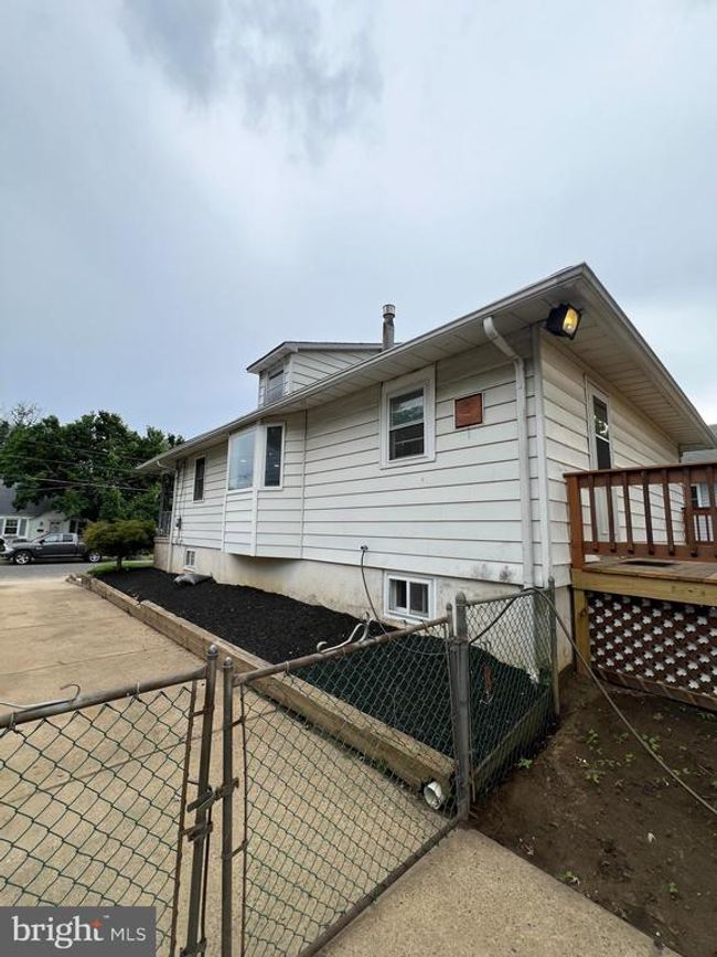 41 N Clinton Ave, House other with 3 bedrooms, 1 bathrooms and null parking in MAPLE SHADE NJ | Image 23