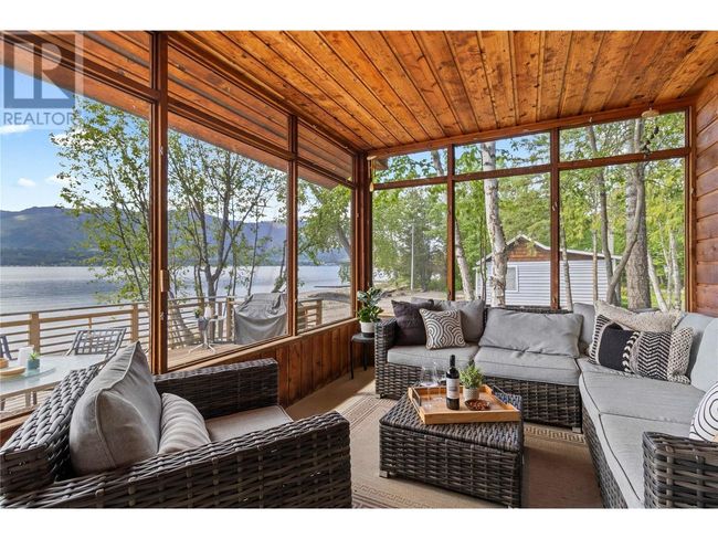 4006 Express Point Rd, House other with 4 bedrooms, 2 bathrooms and null parking in Scotch Creek BC | Image 14