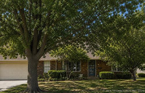 4631 Maplewood Ave, Tulsa, OK, 74135-6822 | Card Image