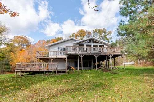 E516 Rustad Rd, IOLA, WI, 54945-9435 | Card Image