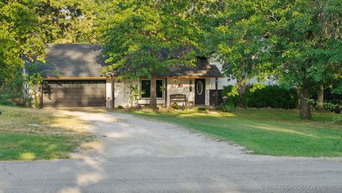 17135 S Creekwood Ct, Claremore, OK, 74017-2395 | Card Image