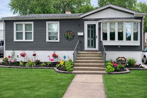 14439 Lawndale Ave, Midlothian, IL, 60445-2947 | Card Image