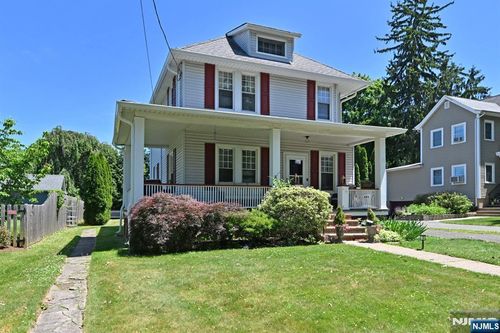 264 Morse Ave, Wyckoff, NJ, 07481-1951 | Card Image