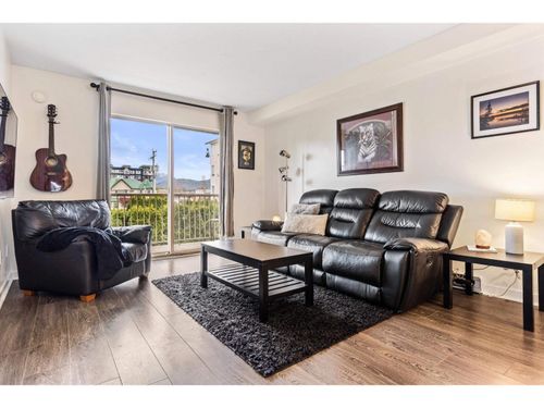 207-7435 Shaw Ave, Chilliwack, BC, V2R3C1 | Card Image