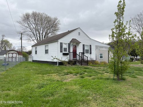 119 Woodmont Cir, Clinton, TN, 37716-3527 | Card Image