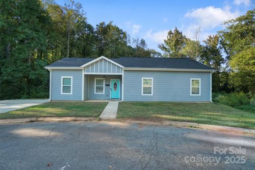 5145 Grafton Dr, Charlotte, NC, 28215-3140 | Card Image