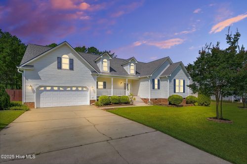 233 Meadow Hills Dr, Four Oaks, NC, 27524-7988 | Card Image