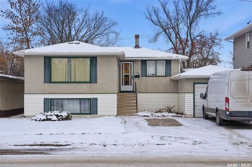 106 112th St W, Saskatoon, SK, S7N1T7 | Card Image