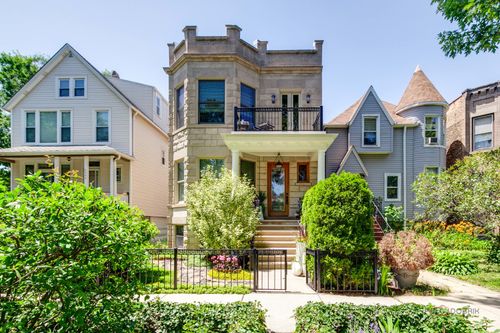 4448 N Tripp Ave, Chicago, IL, 60630-4236 | Card Image