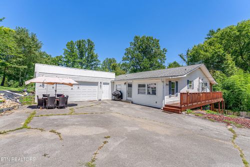 2045-2045 Scenic Meadow Way, Powell, TN, 37849-2753 | Card Image