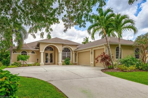 1140 10th Ave N, NAPLES, FL, 34102-5426 | Card Image