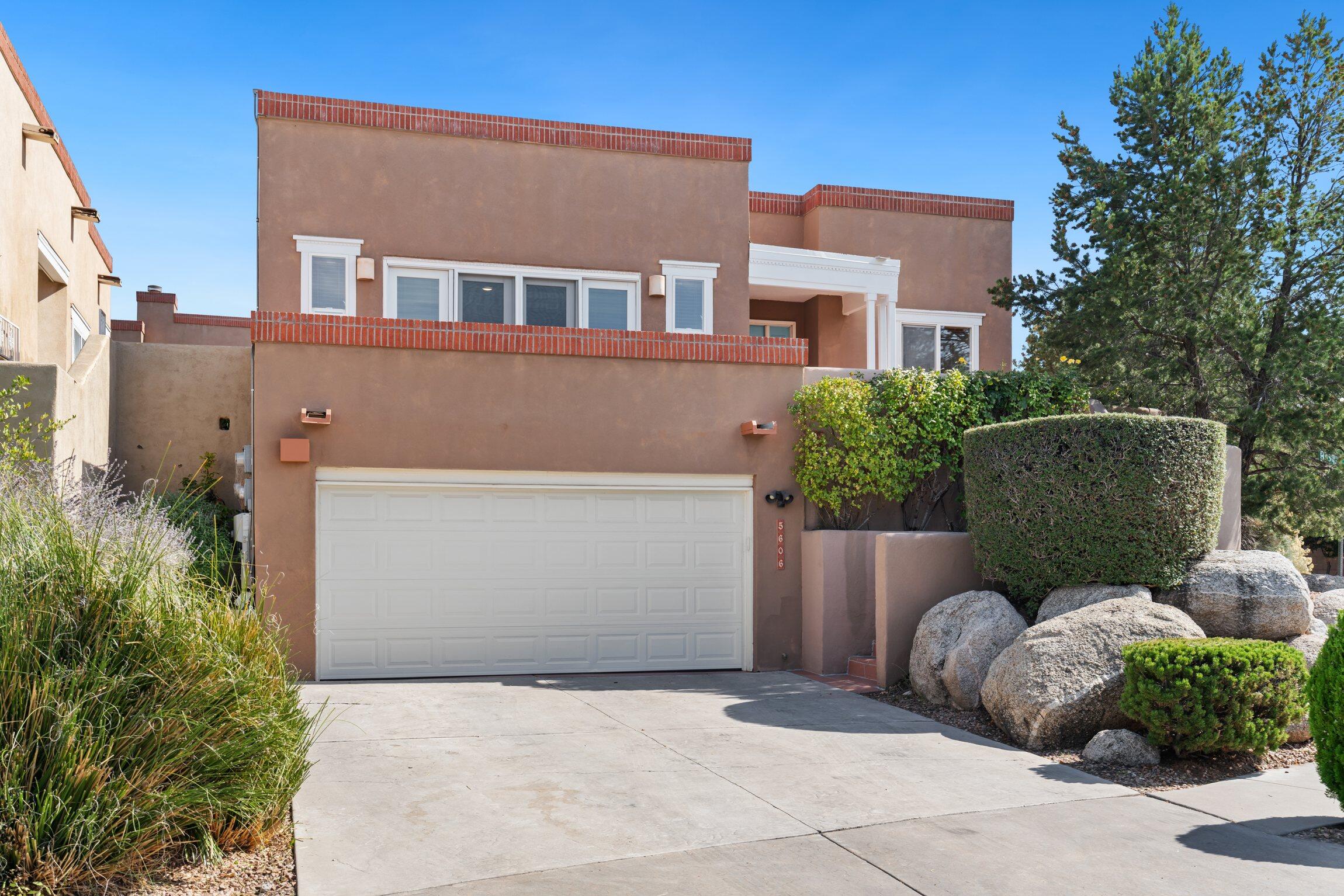 Bosque Vista Dr, Albuquerque, NM 87111