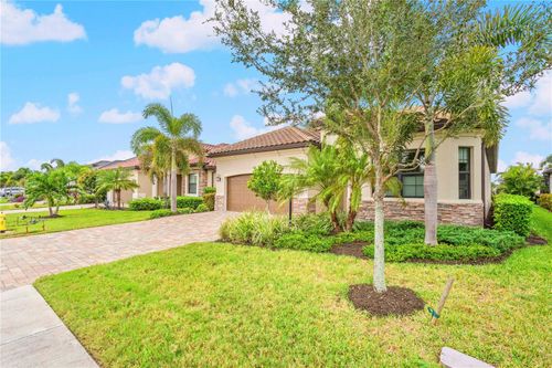 5634 Cheech Gln, LAKEWOOD RANCH, FL, 34211-2275 | Card Image