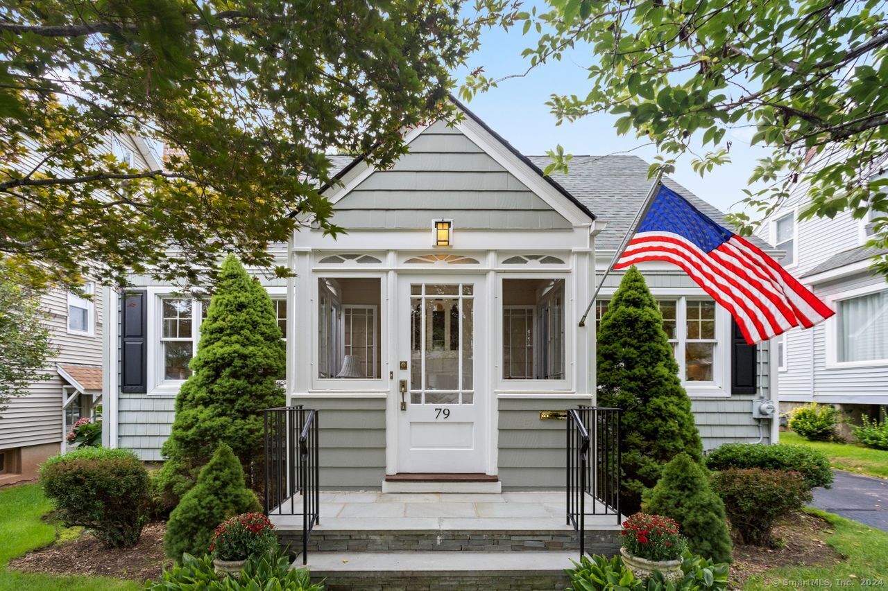 Whitman Ave, West Hartford, CT 06107