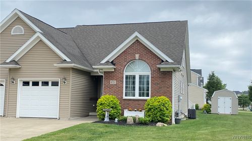 4757 Brompton Dr, Buffalo, NY, 14219-2963 | Card Image