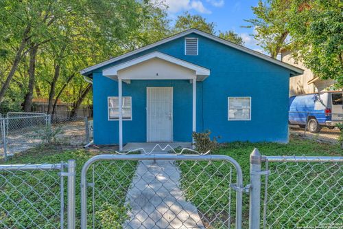 2-834 Division Ave, San Antonio, TX, 78225-2526 | Card Image