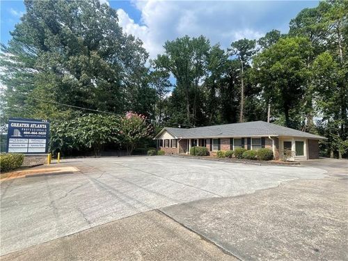 746 Pleasant Hill Rd Nw, Lilburn, GA, 30047-2716 | Card Image