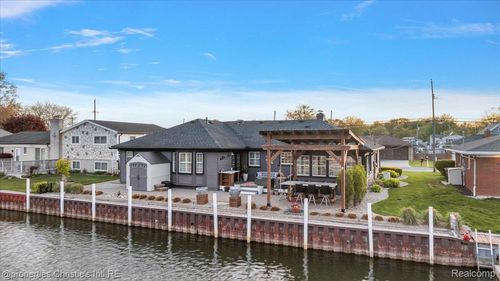 37912 Pointe Rosa St, Harrison Twp, MI, 48045-2755 | Card Image
