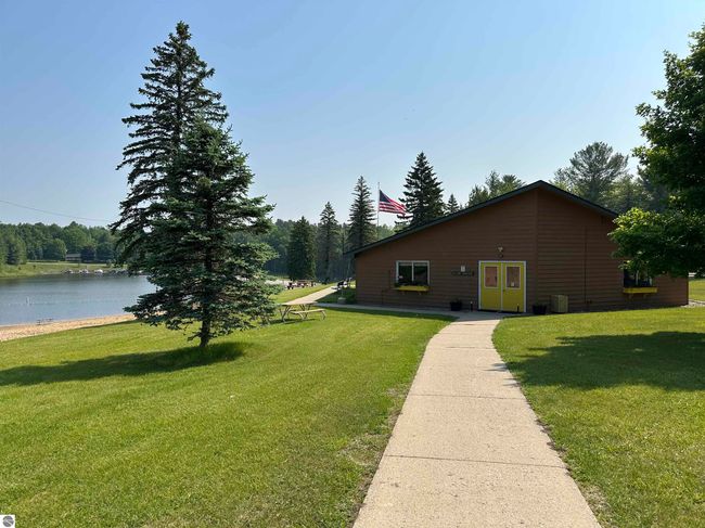 6239 Blackberry Dr, House other with 3 bedrooms, 1 bathrooms and null parking in Alger MI | Image 82