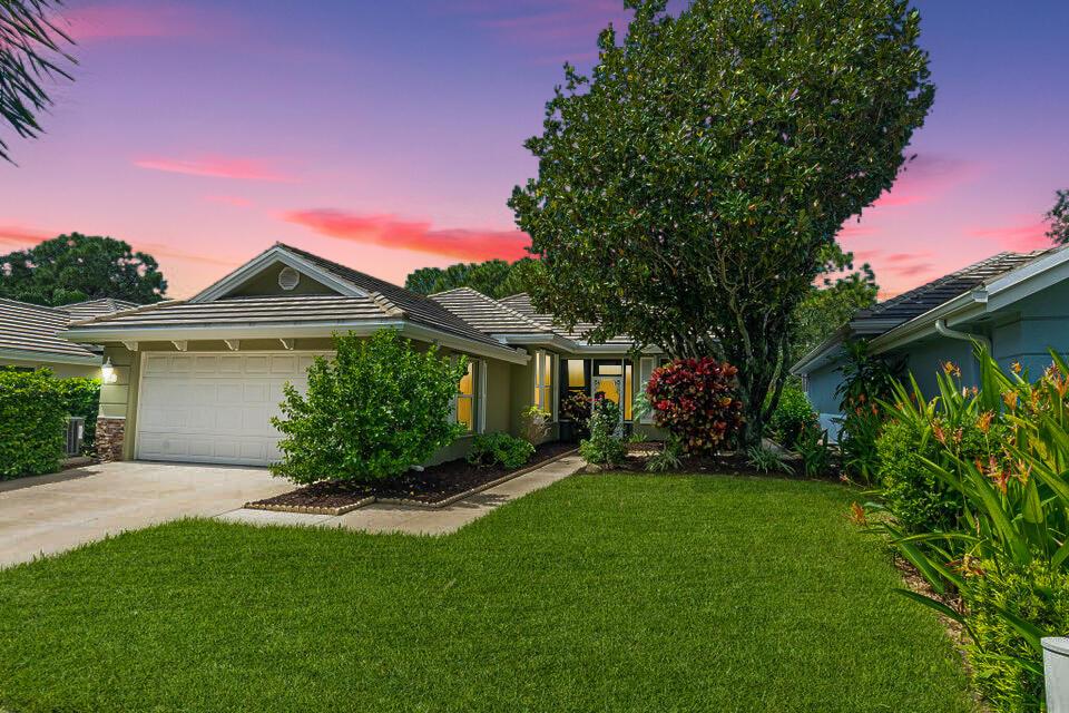 Bentley Cir, Port Saint Lucie, FL 34986