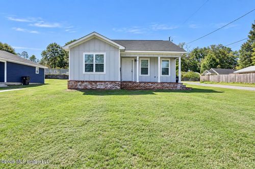 50 Plum St, Lucedale, MS, 39452-6568 | Card Image