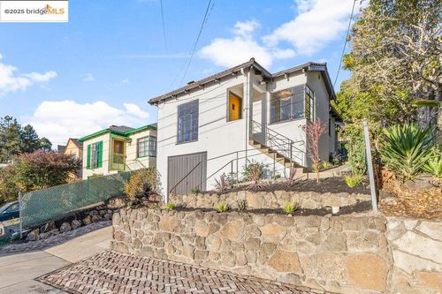 85 Stratford Rd, Kensington, CA, 94707-1241 | Card Image