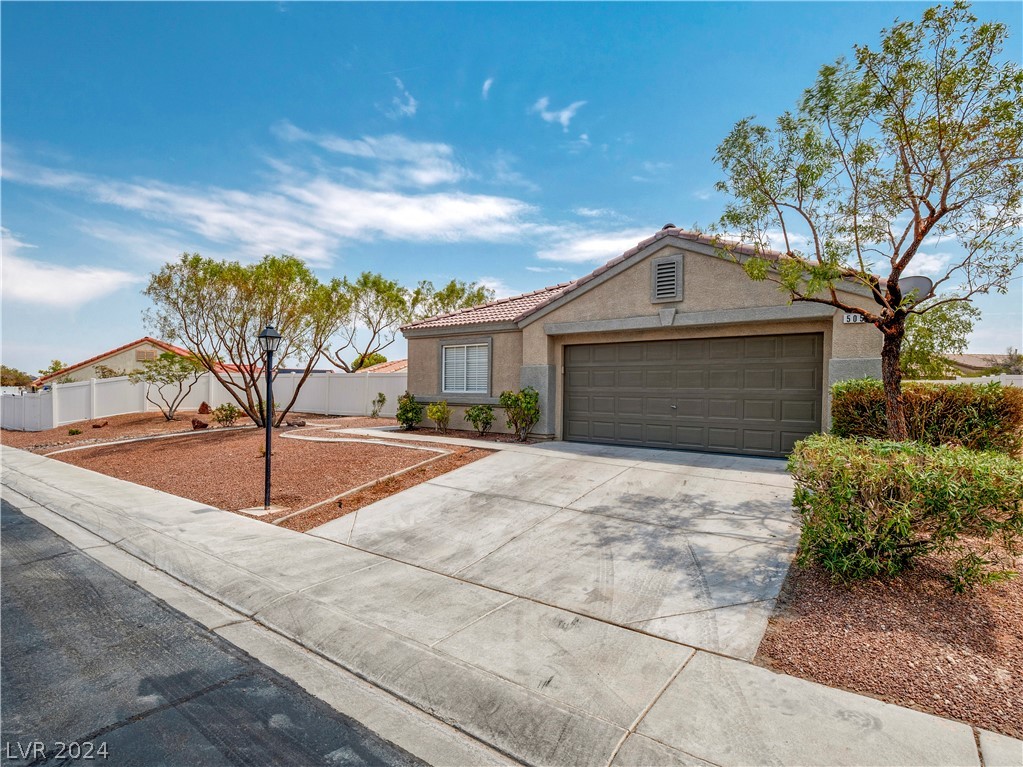 Regal Robin Way, North Las Vegas, NV 89084