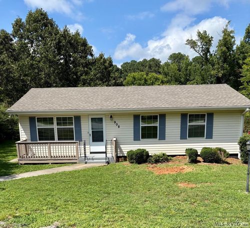 908 W Main St, South Hill, VA, 23970-2410 | Card Image