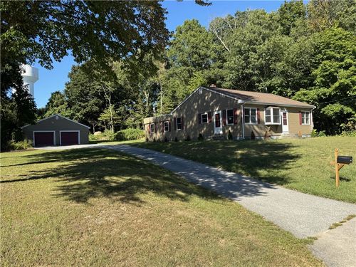 304 Getchell Ave, Woonsocket, RI, 02895-5917 | Card Image