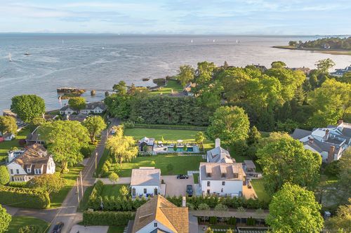 260 Willow St, Southport, CT, 06890-1430 | Card Image