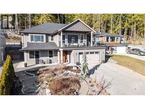4590 71 Avenue, Salmon Arm, BC, V0E1K0 | Card Image